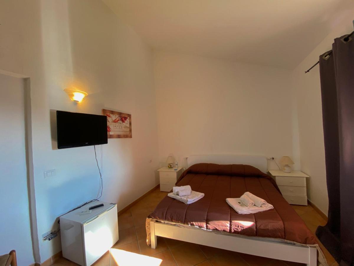 La Coccinella Al Mare Bed & Breakfast San Teodoro  Dış mekan fotoğraf