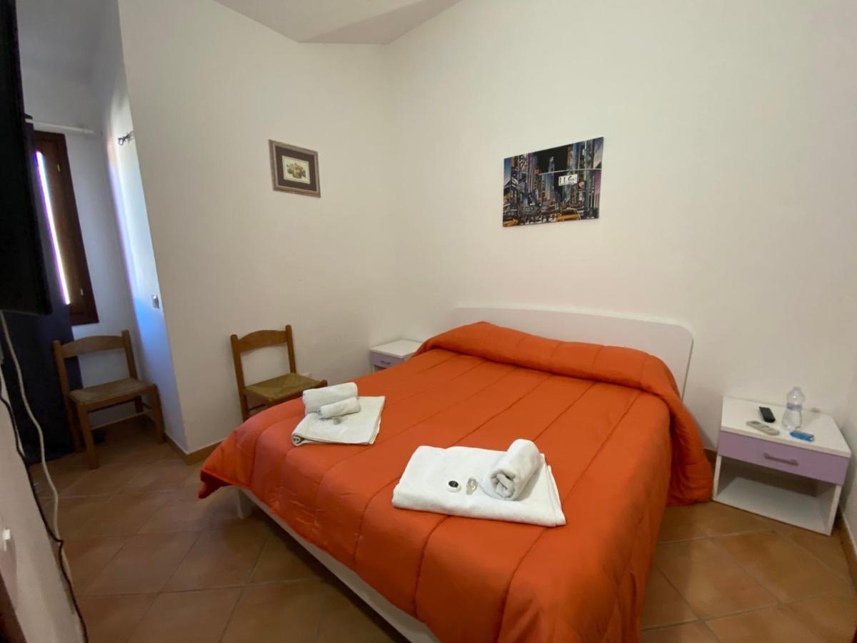 La Coccinella Al Mare Bed & Breakfast San Teodoro  Dış mekan fotoğraf